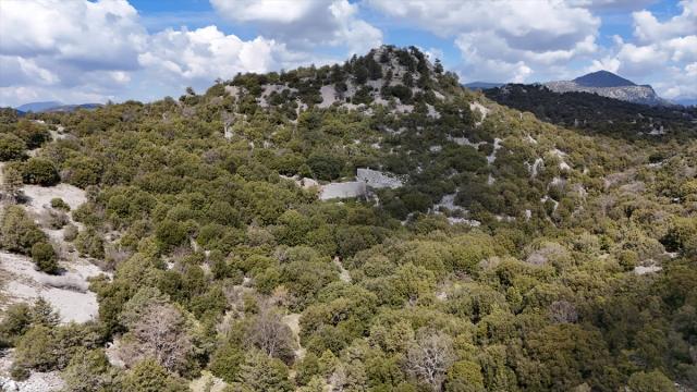 Adada Antik Kenti'nde 17 asırlık kesintisiz yaşamın izleri gün yüzüne çıkarılıyor