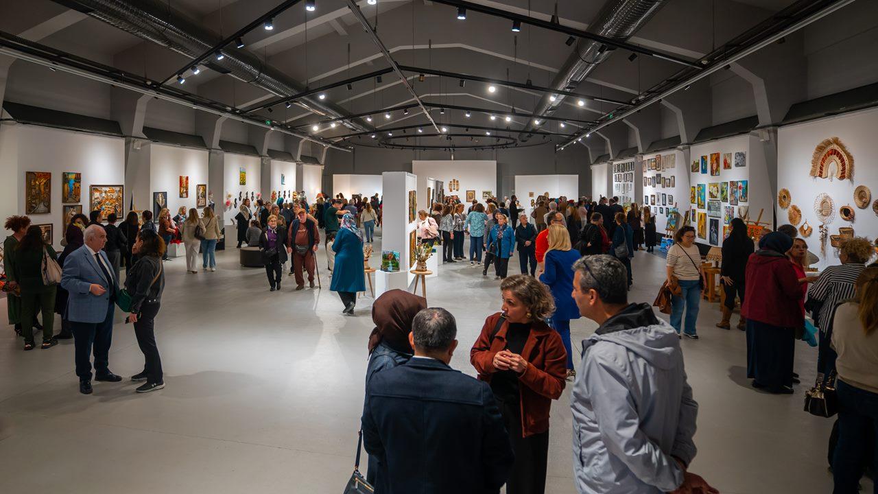 Sanatın farklı renkleri bir çatı altında toplandı