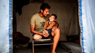 Gazzeli Hamid, ampute edilen bacağıyla hayata tutunmaya çalışıyor