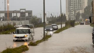 Hatay'da sağanak hayatı olumsuz etkiledi