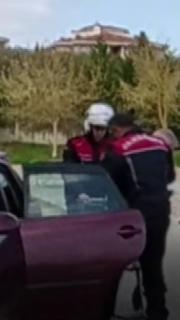 Fenalaşan sürücüyü jandarma hastaneye yetiştirdi