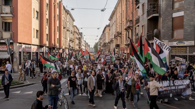 İtalya'da işgalci İsrail'in saldırıları protesto edildi