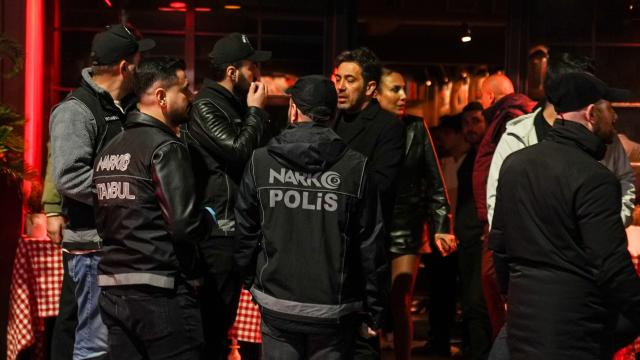 İstanbul'da uyuşturucu soruşturması kapsamında eğlence mekanlarında arama yapıldı