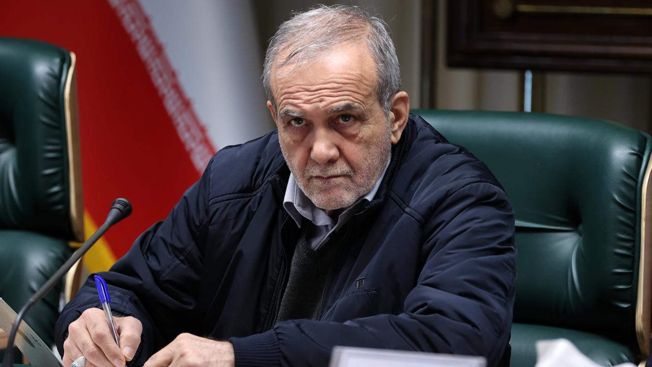 Pezeşkiyan: ABD maksimalist yaklaşımdan vazgeçerse anlaşmanın yolları bulunacaktır