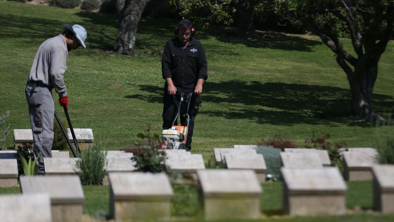 Tören hazırlıkları