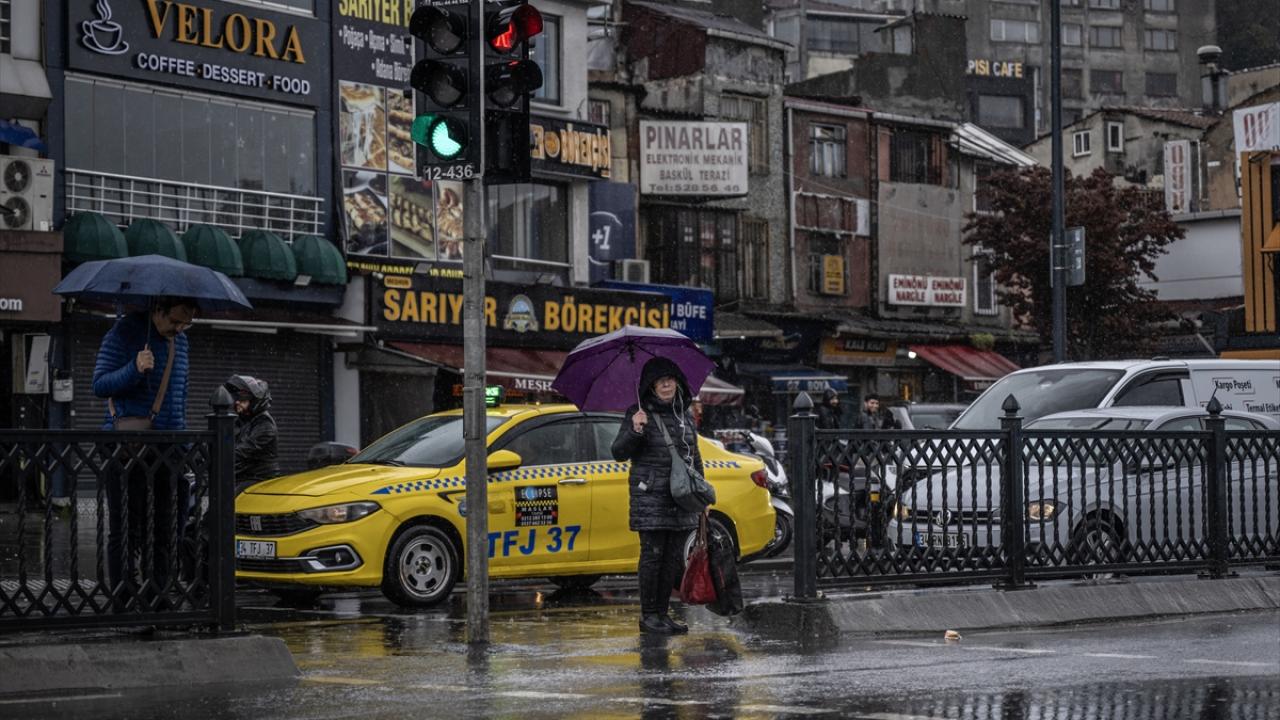 İstanbul'da sağanak etkili oldu