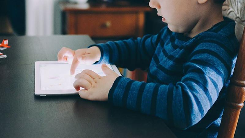 1- Çocuklara sosyal medya yasaklanacak mı?