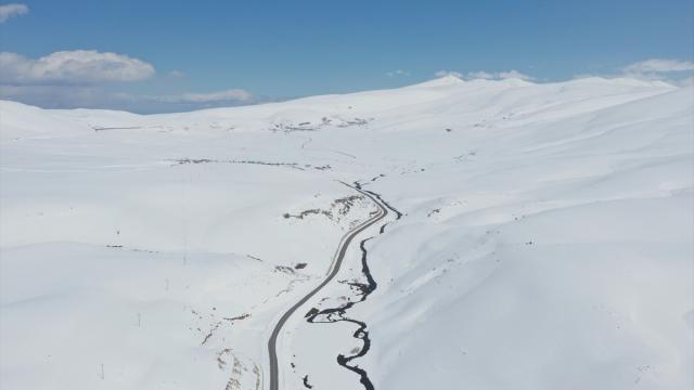 Ağrı'nın karla kaplı dağları dronla görüntülendi