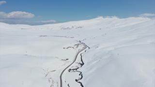 Ağrı'nın karla kaplı dağları dronla görüntülendi