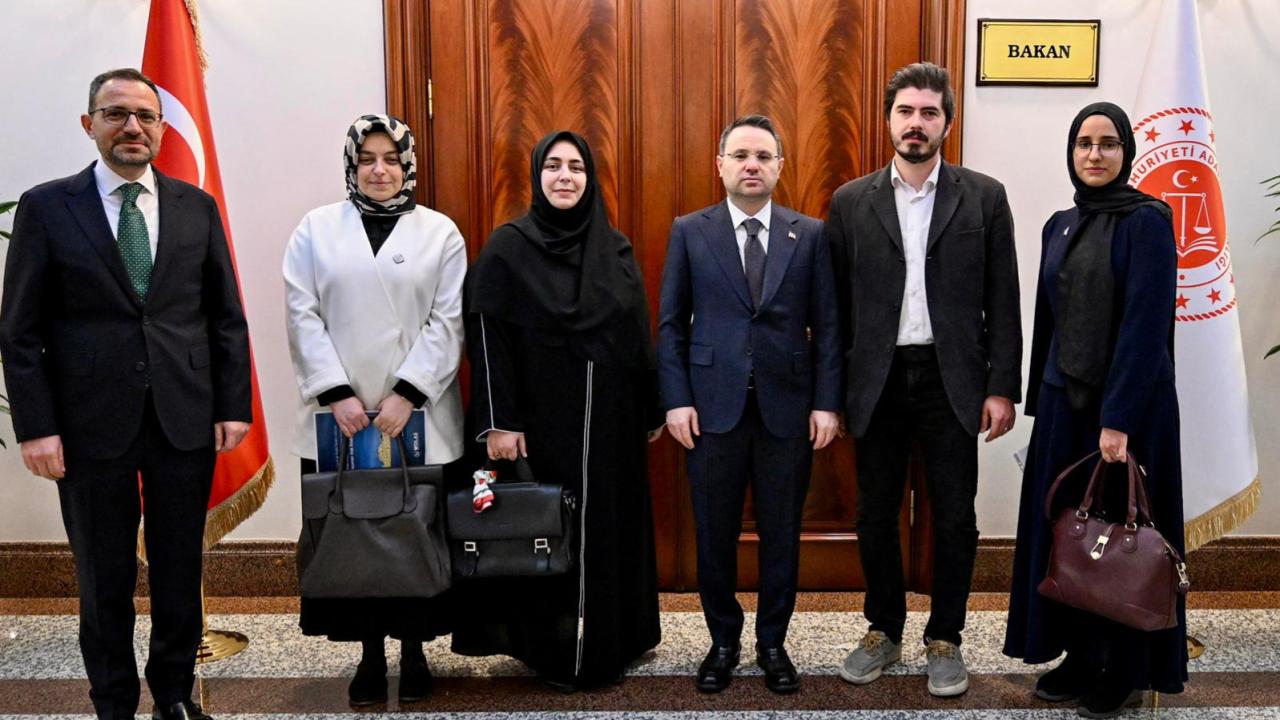 Bakan Gürlek, Küresel Sumud Filosu'nun avukatlarıyla görüştü