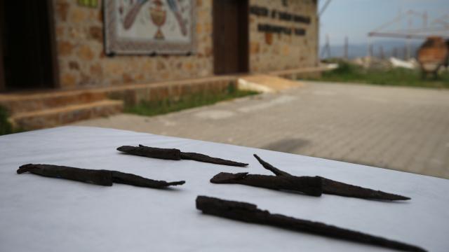 Hadrianopolis Antik Kenti'nde 1500 yıllık bıçaklar gün yüzüne çıkarıldı