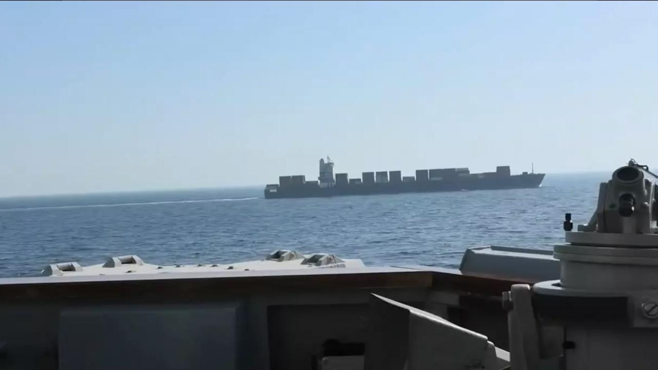 ABD, İran bayraklı gemiyi vurdu