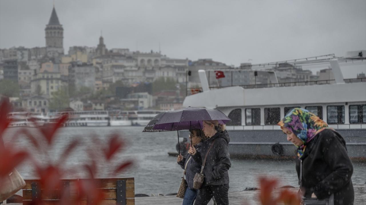 İstanbul'da sağanak etkili oldu