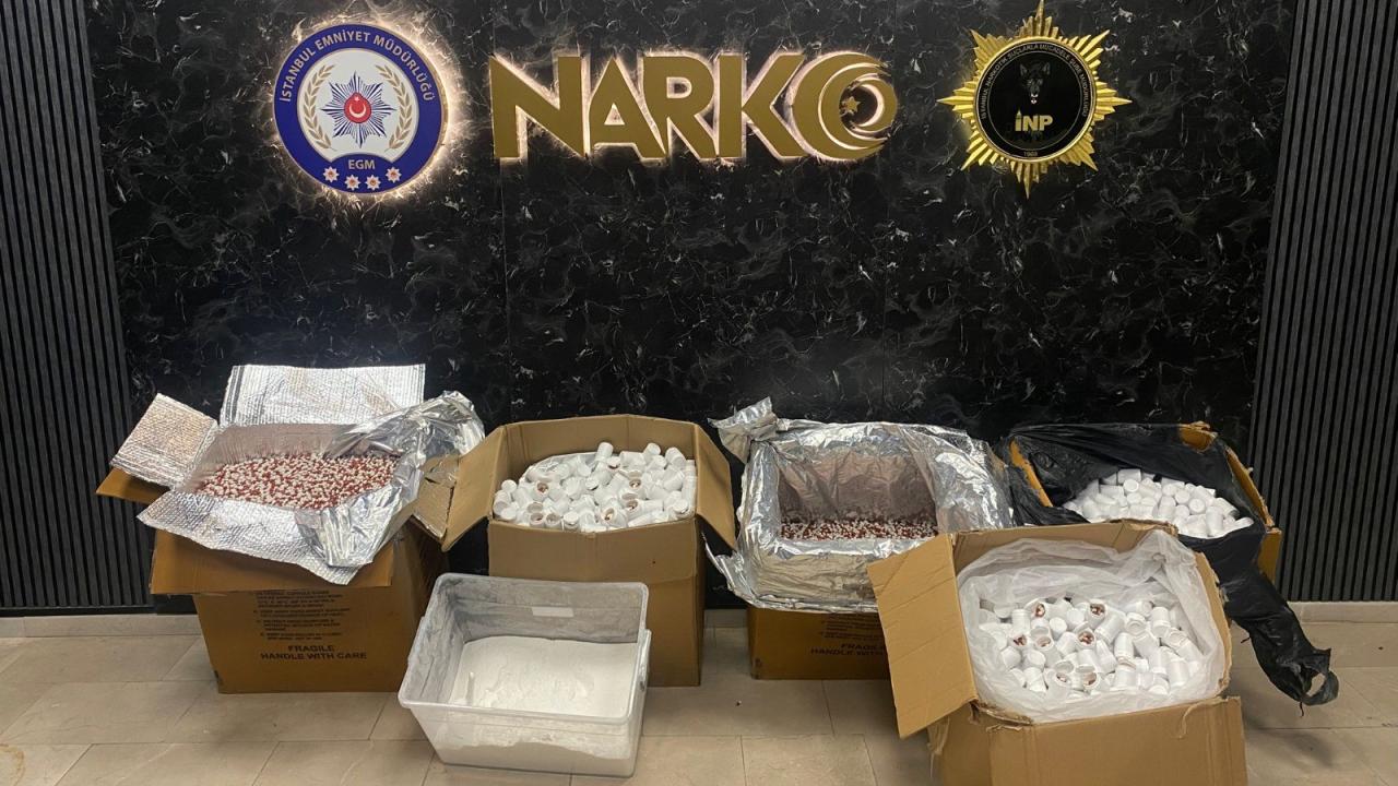 İstanbul’da 247 bin 500 sentetik ecza hap ele geçirildi