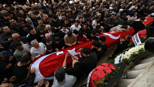 Türkiye evlatlarını uğurluyor