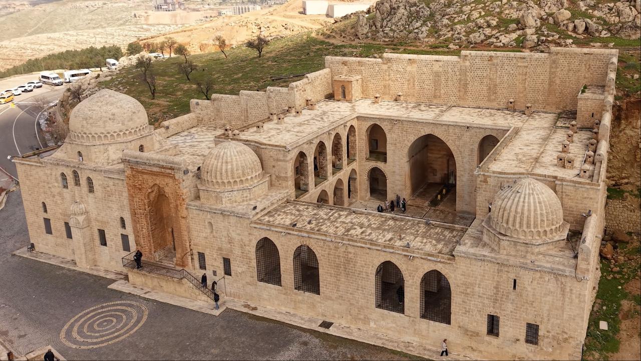 Tarihi Kasımiye Medresesi yeniden eğitim yuvasına dönüştü
