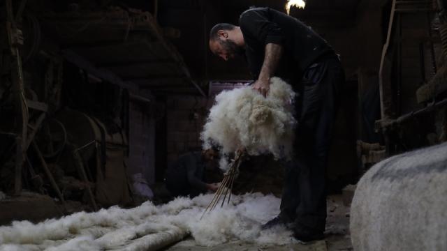 Şanlıurfa'da yarım asırlık keçecilik mirası ustaların elinde yaşıyor