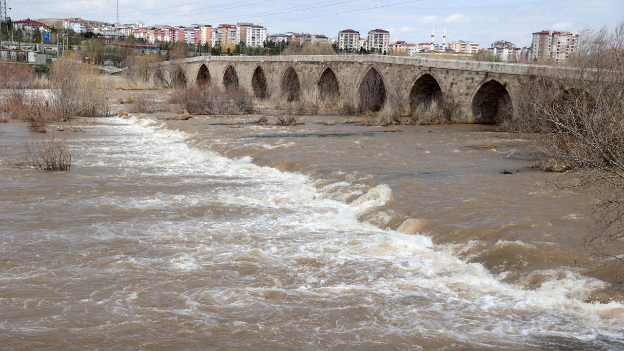 Kızılırmak'ın debisi son 10 yılın zirvesinde