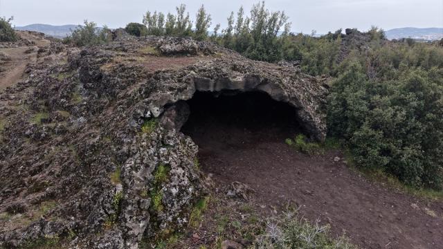 Kula-Salihli UNESCO Global Jeoparkı'nda yeni lav tünelleri aranıyor