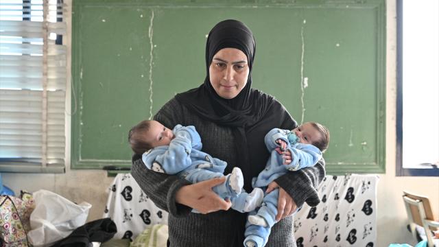 Yerinden edilen Lübnanlılar, çadırlarda yaşam mücadelesi veriyor