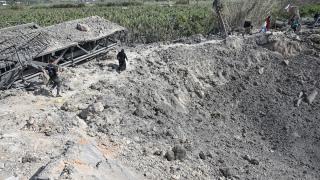 İsrail ordusu Lübnan'ın güneyindeki Kasımiye Köprüsü'nü bir kez daha bombaladı