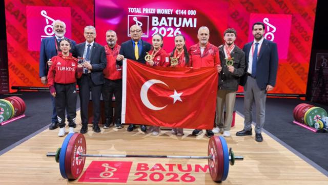 Yiğit Erdoğan Avrupa Halter Şampiyonası'nda Bronz Madalya Kazandı ve Gençler Rekorunu Kırdı