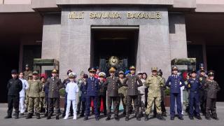 23 Nisan'da çocuklardan 'Vatan Marşı'