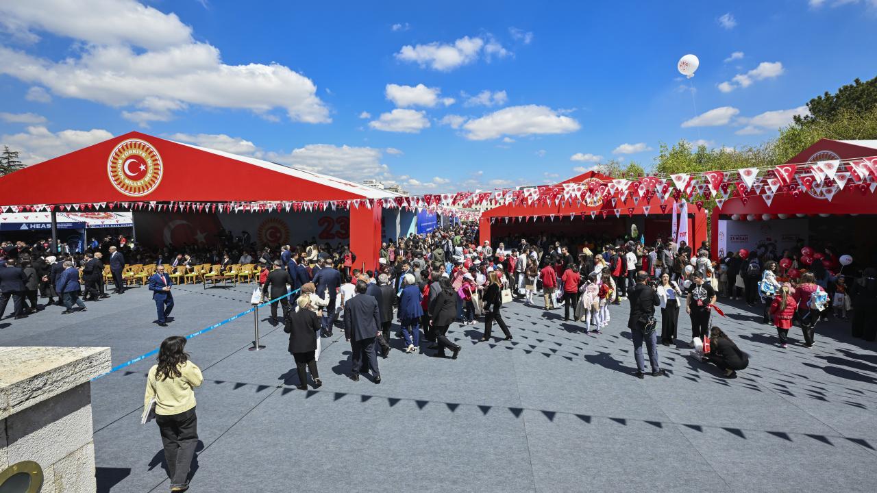 TBMM'de 'Meclis Bahçesi Çocuk Bahçesi Etkinliği' başladı