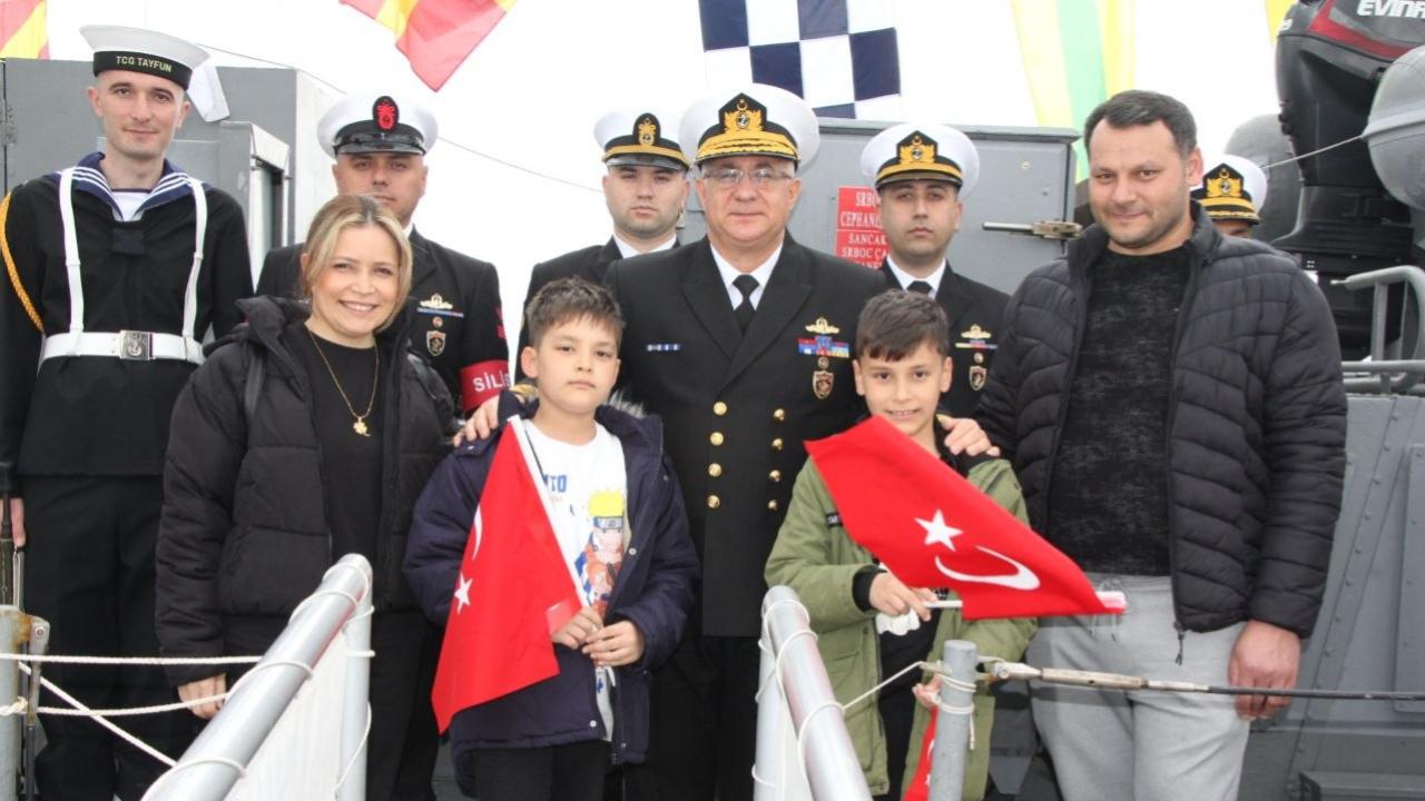 TCG Tayfun hücumbotu ile TCSG15 Sahil Güvenlik botu ziyarete açıldı