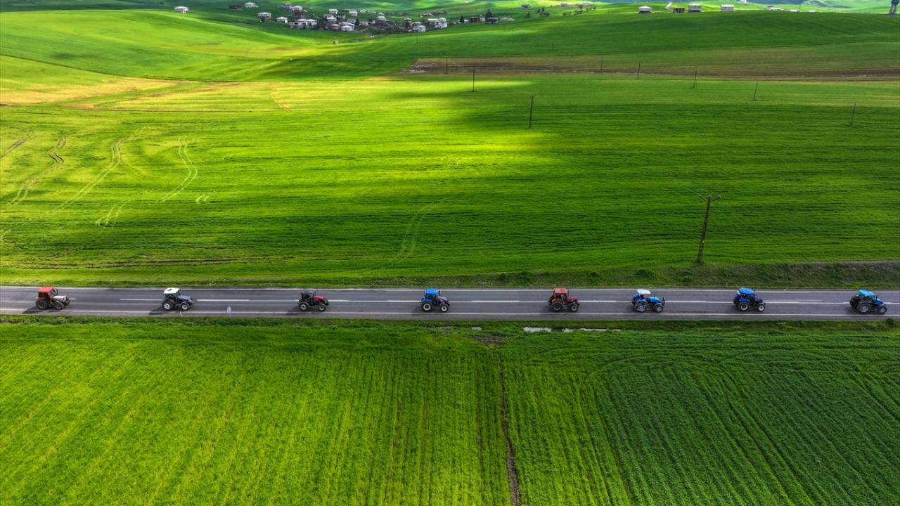 Jandarmanın girişimiyle traktörler için fenni muayene hizmeti çiftçinin ayağına gitti