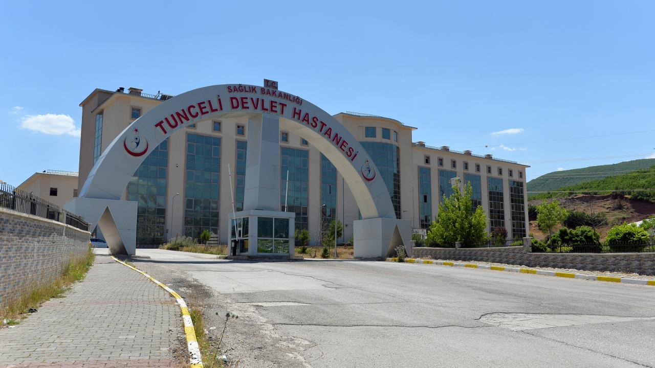 Eski Tunceli Devlet Hastanesi Başhekimi Çağdaş Özdemir gözaltına alındı