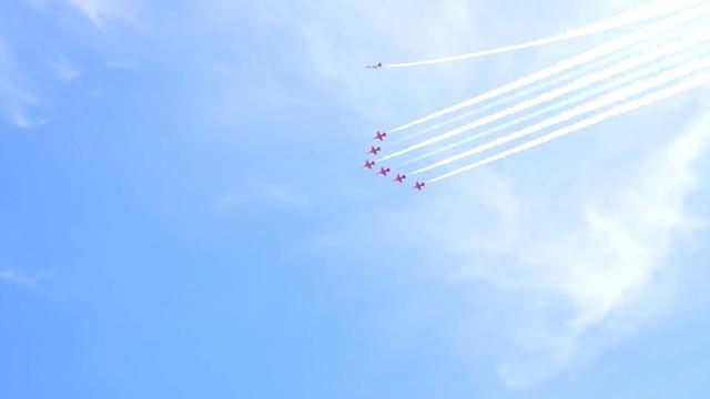 Gökyüzündeki milli takımımızın 7'li uçuşu yıllar sonra ilk kez TRT Haber'de