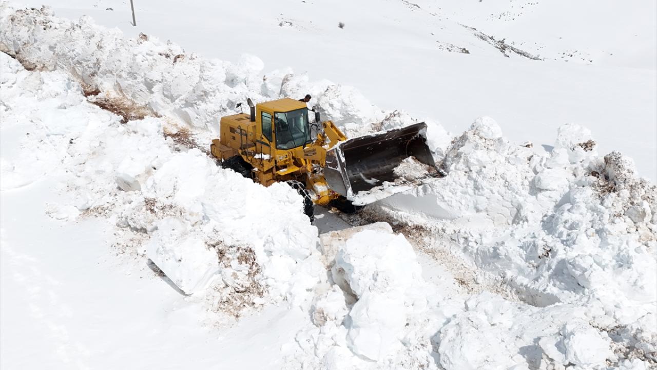 "Nisan ayında da kar çilesi devam ediyor"