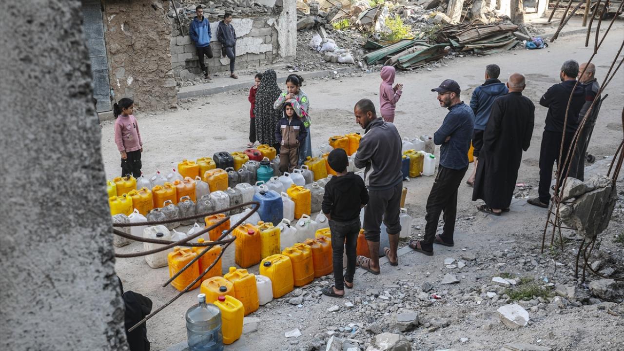 Gazze'de su krizi devam ediyor
