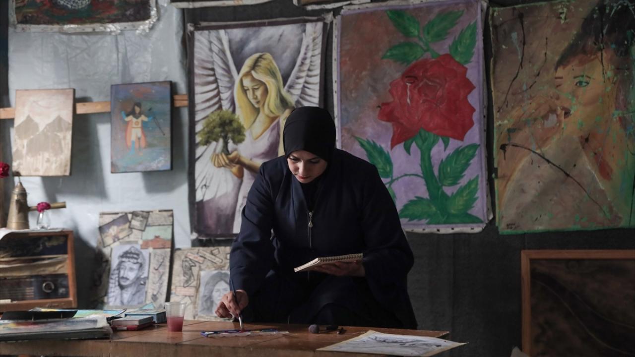 Çadır, çocuklar için eğitim ve psikolojik destek merkezine dönüştü