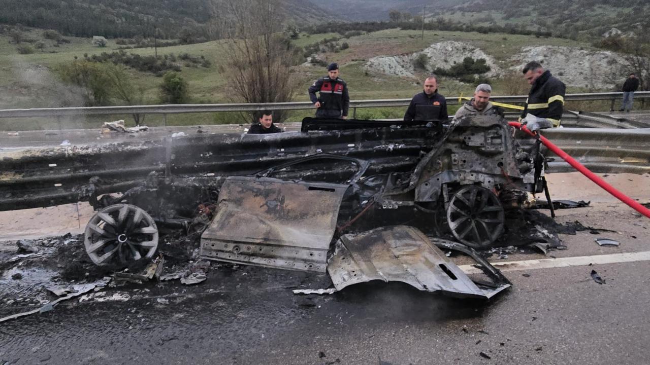 Afyonkarahisar’da feci kaza: 1 ölü, 1 yaralı
