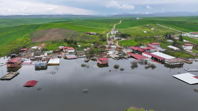 Ambar Barajı dolunca su altında kalan havzadaki yapılar dronla görüntülendi
