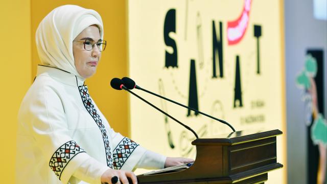 Emine Erdoğan: Küreselleşmenin kültürleri tek potada eritme gibi bir yan tesiri var