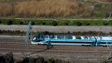 Türkiye'nin ilk hızlı treni saatte 225 kilometre hıza ulaştı