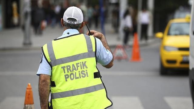 İstanbul'da yarın bazı yollar trafiğe kapatılacak haber görseli