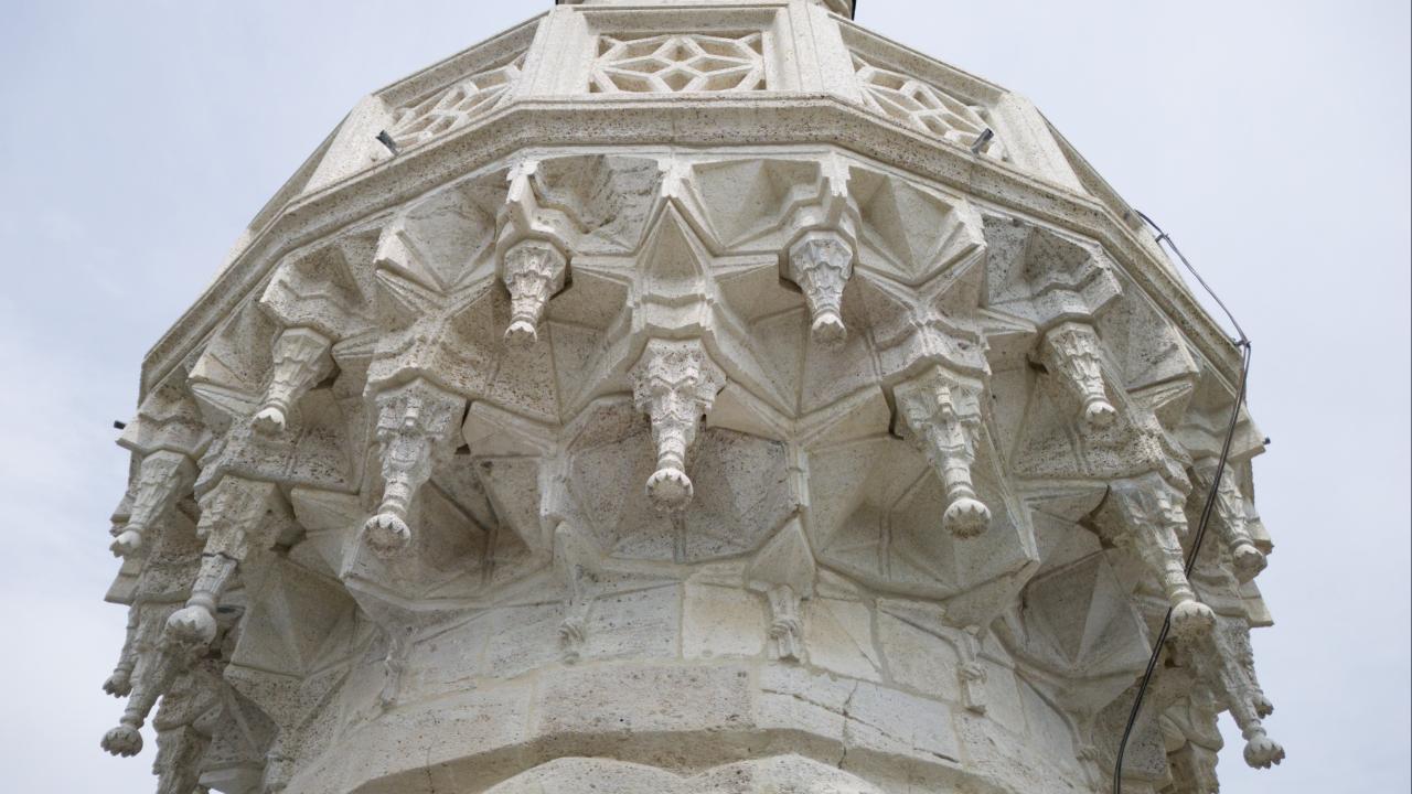 Ayasofya Camii’nin minaresinde restorasyon tamamlandı