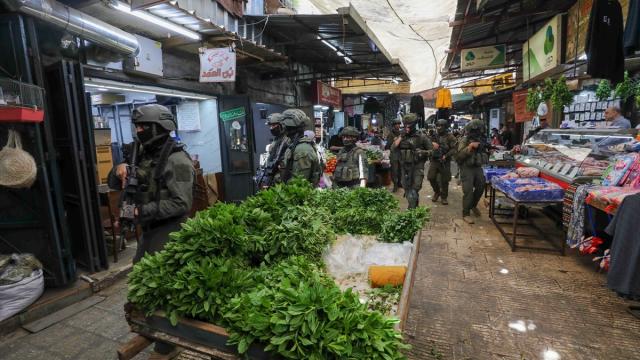 İsrail ordusu Nablus kentine baskın düzenledi