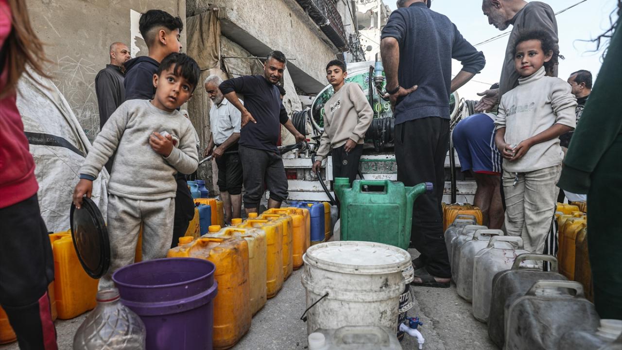 Gazze'de su krizi devam ediyor