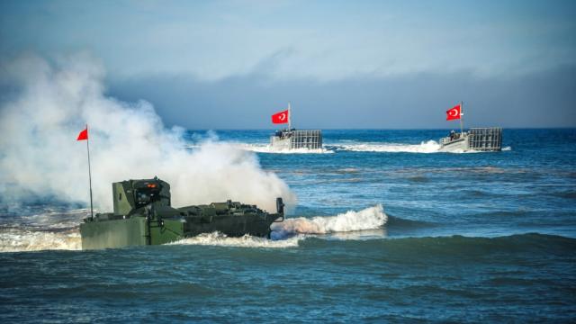 Teknolojinin kalbi SAHA'da: Türkiye'nin 'azer silah sistemi' yeni kabiliyetlerle vitrine çıkıyor