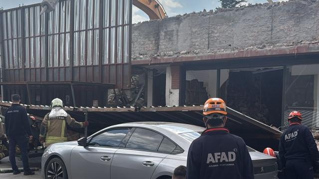 Ankara'da bir binanın duvarı çöktü