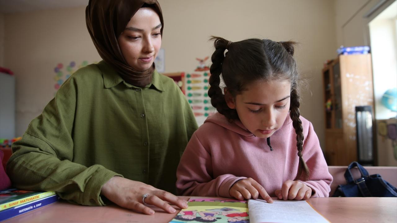 "Öğretmenimi çok seviyorum"