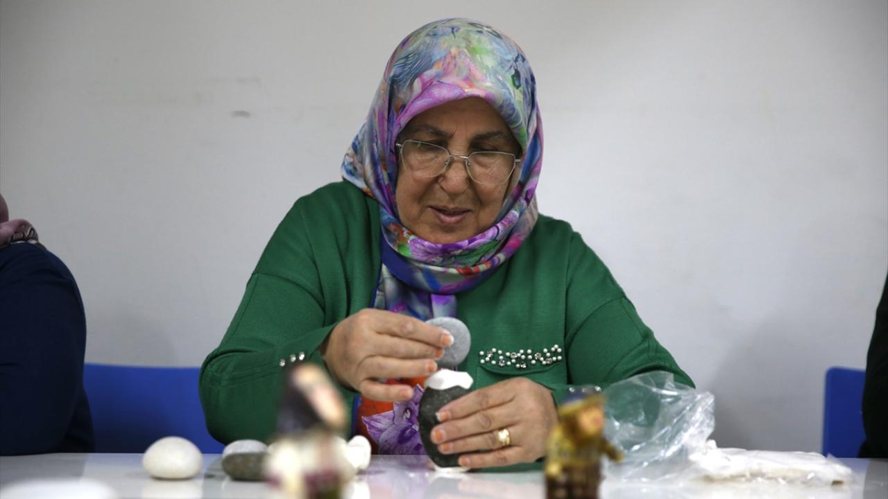 "Genelde yöresel kıyafetleri tercih ediyoruz"