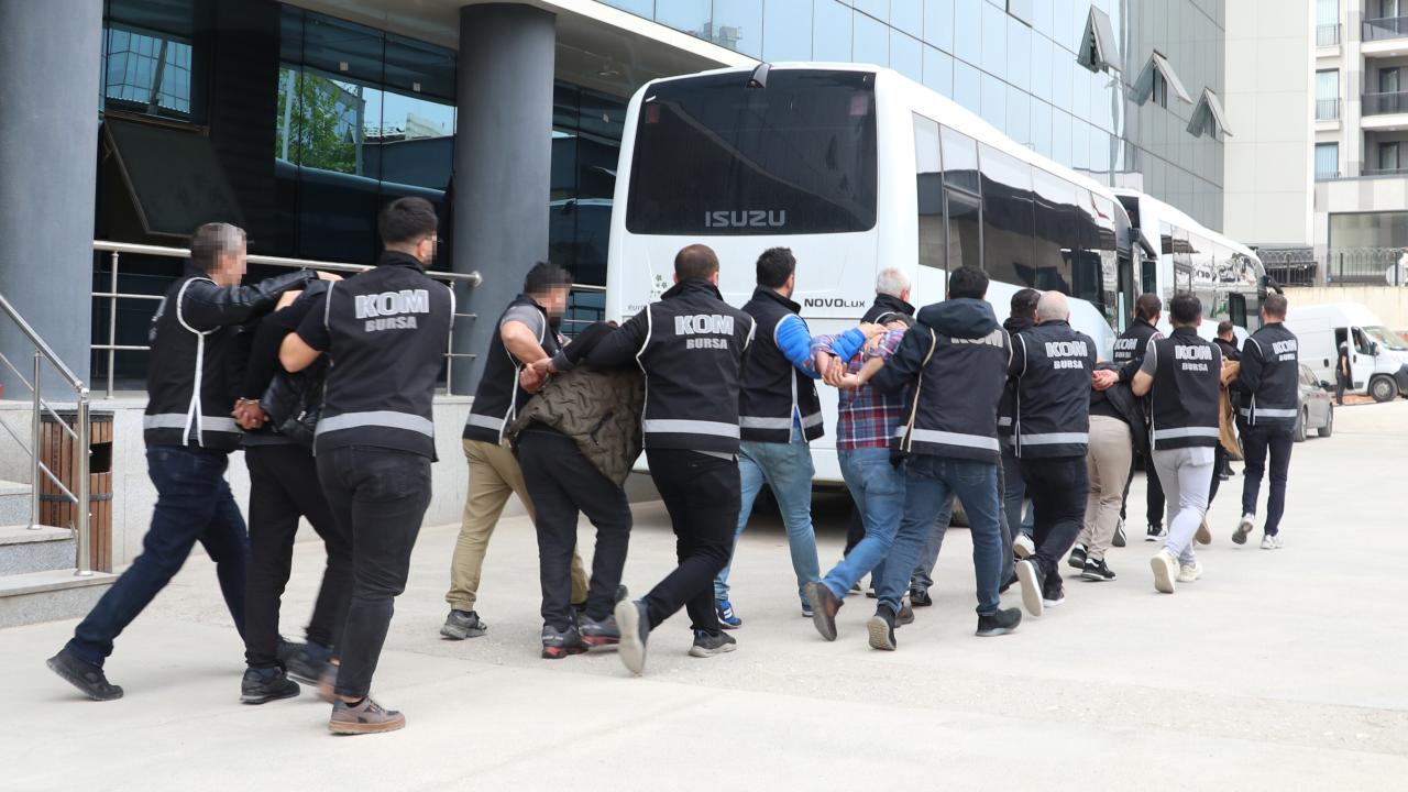 Bursa'da tefecilik ve yağma operasyonunda 11 kişi tutuklandı