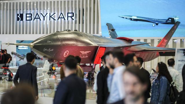 Baykar ve Leonardo, savaş uçaklarının uçuş testlerinin perde arkasını anlattı haber görseli