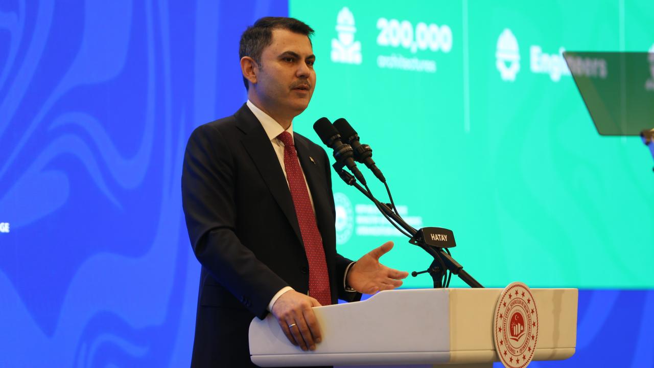 Bakan Kurum: Deprem bölgesinde 2 yılda bir ülke büyüklüğünde yerleşim inşa ettik